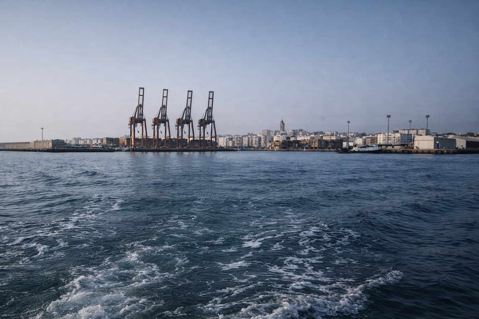 Puerto de día